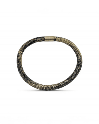 Colier argintiu croșetat din mărgele